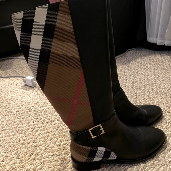 Burberry knee high boots. Size 41 (us10- fit like 9) NWOT - Picture 1 of 11